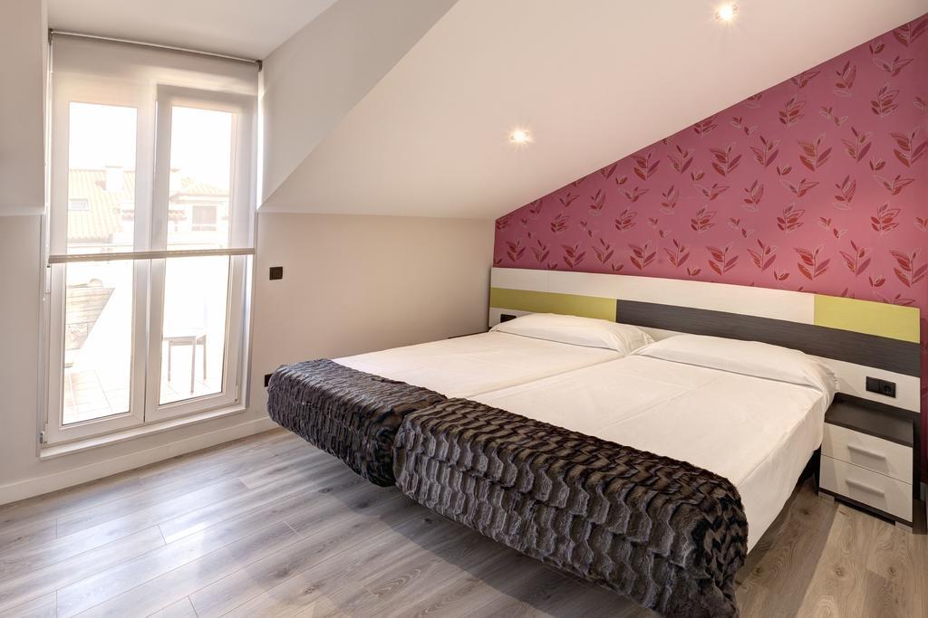 Apartamentos La Albarca Hoznayo Quarto foto